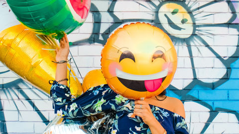 10 Travel Emoji That Every Jet-Setter Must Use