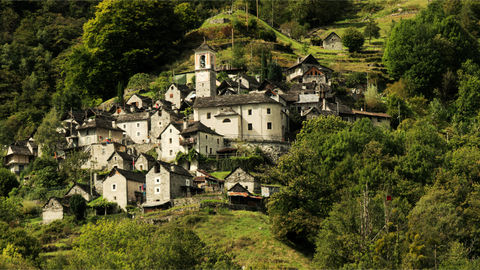This Tiny Village In Switzerland Is On The Verge Of Extinction And Here's How You Can Help