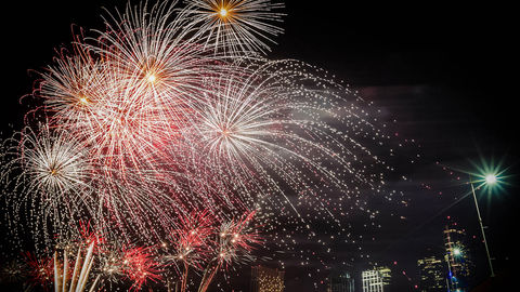 Abu Dhabi Aims To Break A Guinness World Record With Its NYE Fireworks