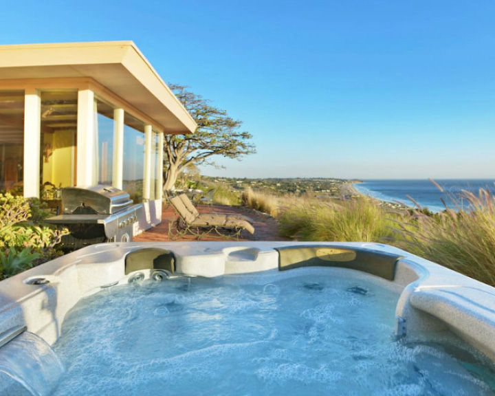 celebrity home