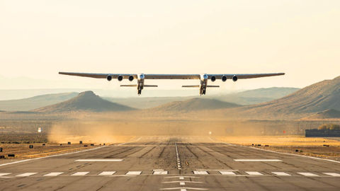 The World’s Largest Aircraft, Stratolaunch Roc, Makes First Test Flight In California