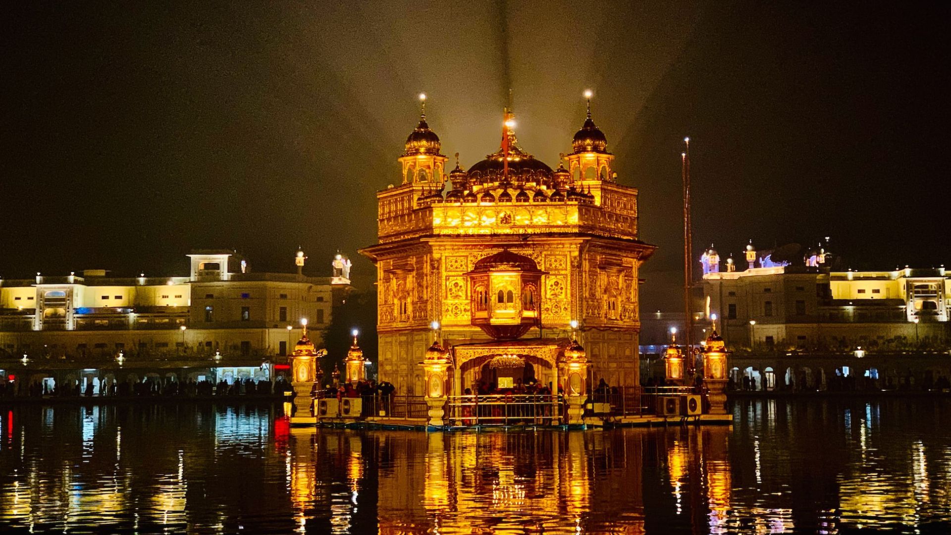 We Can Bet You Haven't Seen These Images Of Golden Temple Before!
