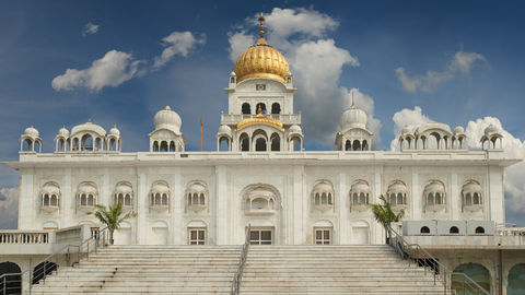 Find Inner Peace At One Of These Spectacular Gurdwaras In India