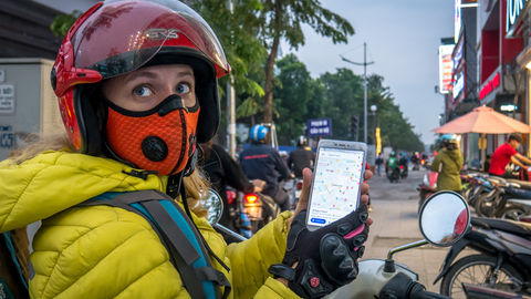 #StepAhead: Google Map's New Feature Will Help You Avoid Crowd & Travel Safely During COVID-19