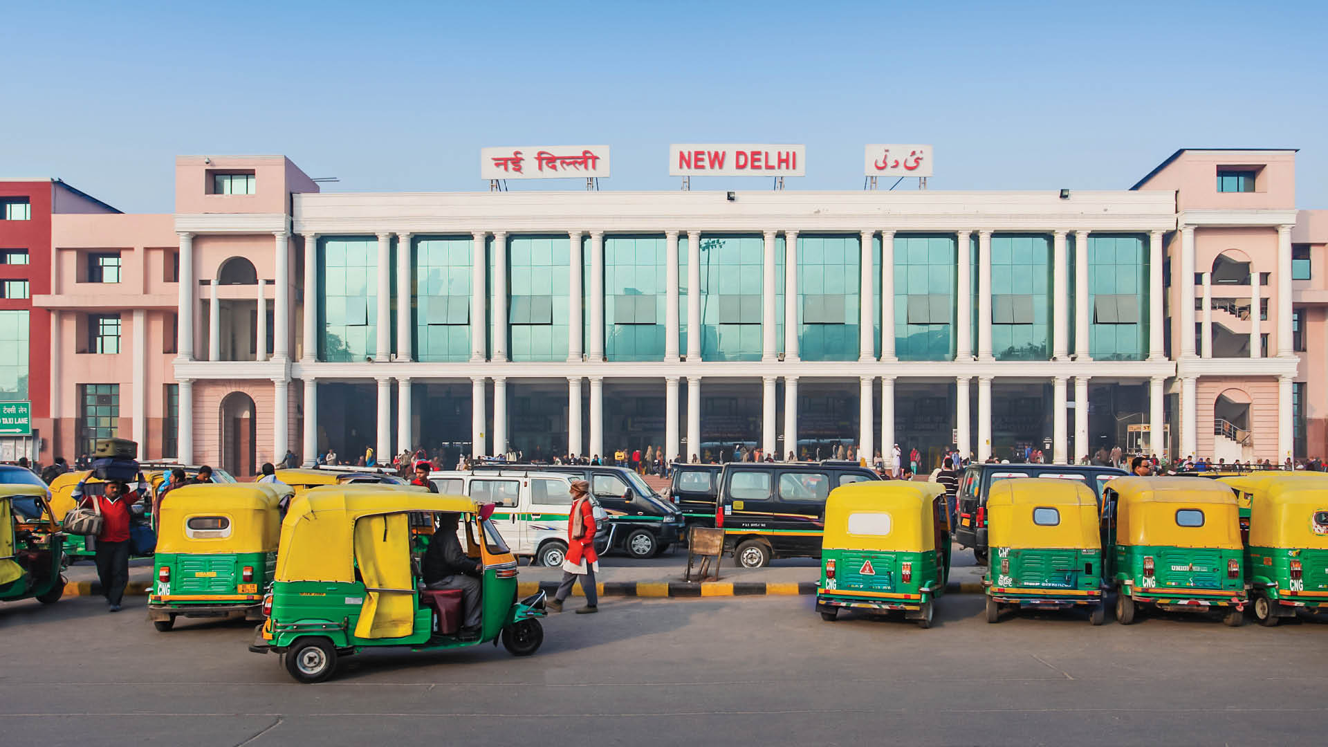 travel agency near new delhi railway station