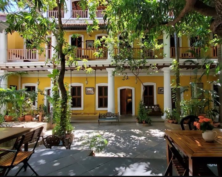 Airbnb