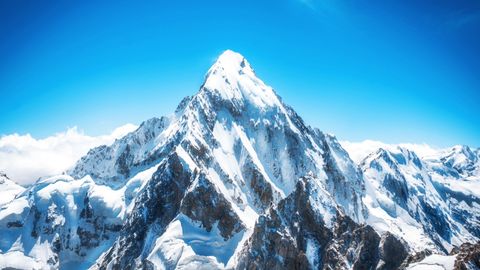 Mount Everest Is A Tad Bit Taller Now; By 86 Centimeters To Be Precise!