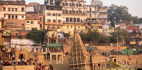 Ditch Pisa's Leaning Tower. Visit The Leaning Temple of Varanasi, Instead!