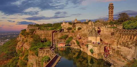 See Chittorgarh's Ballad Of Love Through The Eyes Of This Traveller Couple