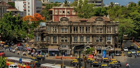 Movie Buffs, Check Out The Oldest Cinema Theatres In India!