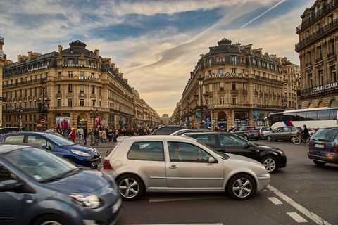 Paris May Ban Car Traffic In The City Centre By 2022