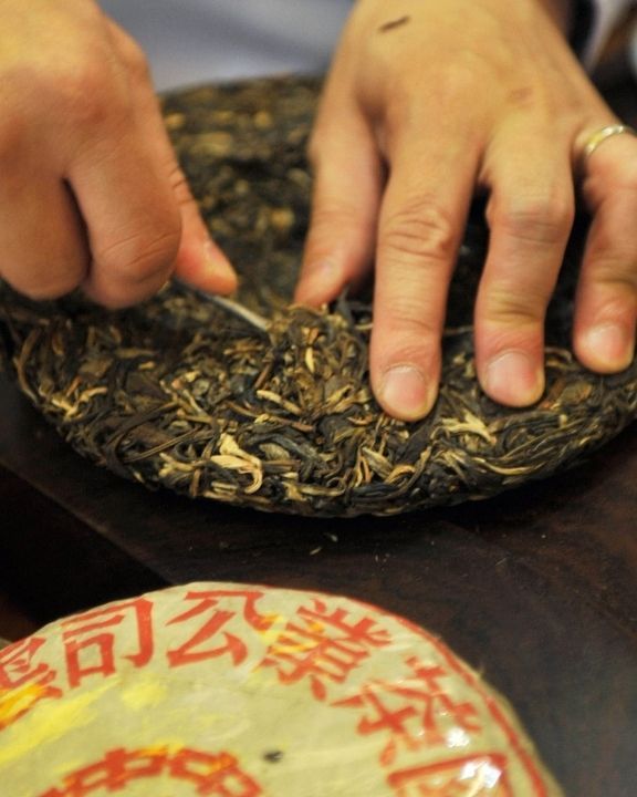 Attention Tea Lovers! Add These 10 Expensive Brews To Your Collection