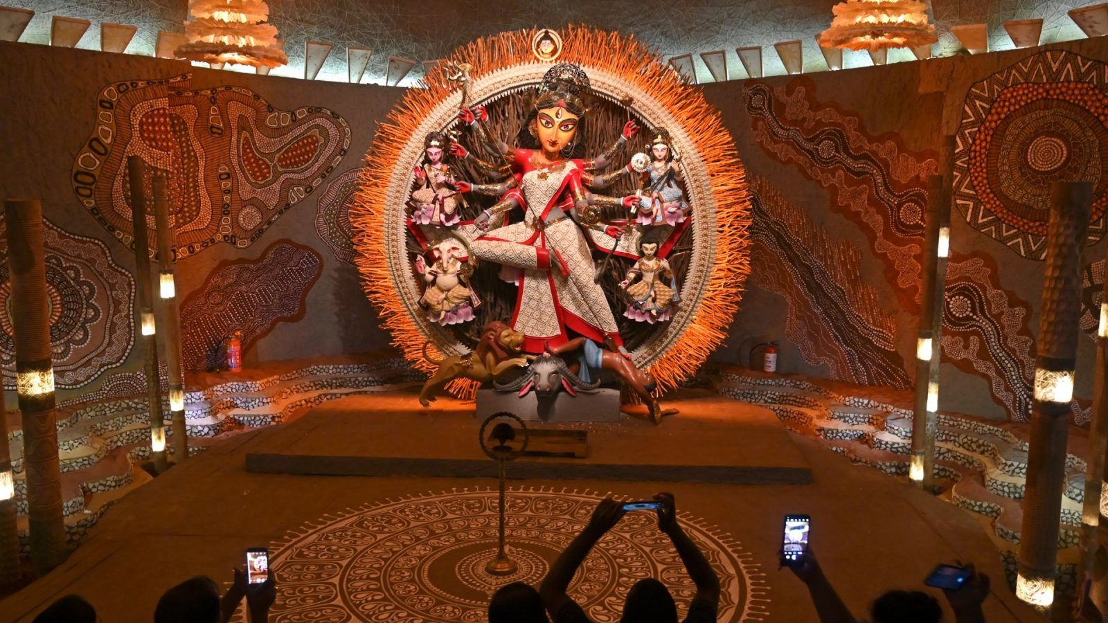 পুজো এখন শুধু আবেগ নয়, এক প্রকৃত ‘ইকোনমিক ইঞ্জিন’
