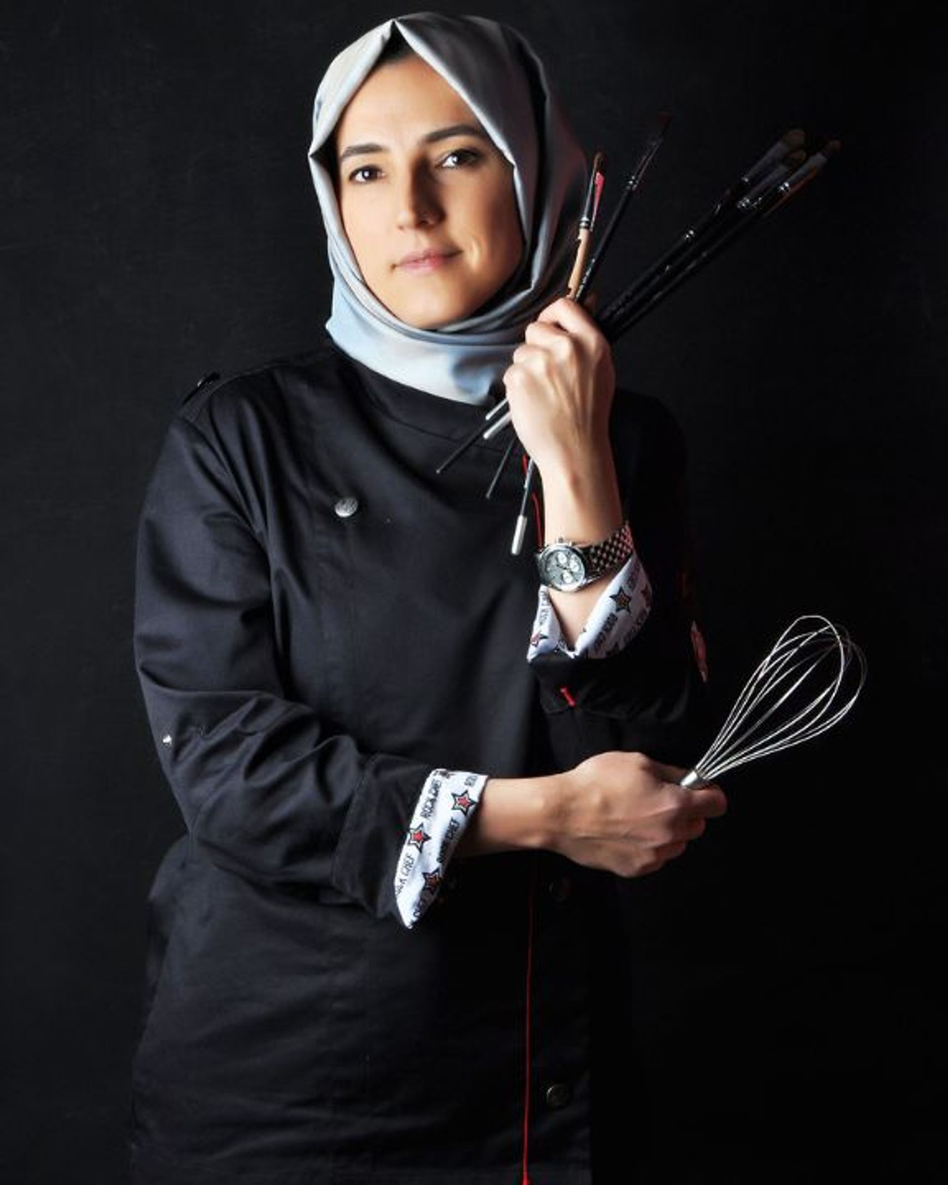 Meet Tuba Geçkil, The Chef Behind The Viral Realistic Cakes