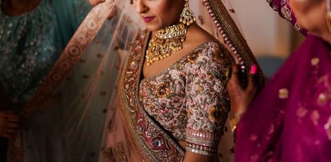 Add The Charms Of Jadau Jewellery To Elevate Your Bridal Look