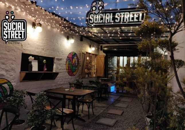 Social Street Café