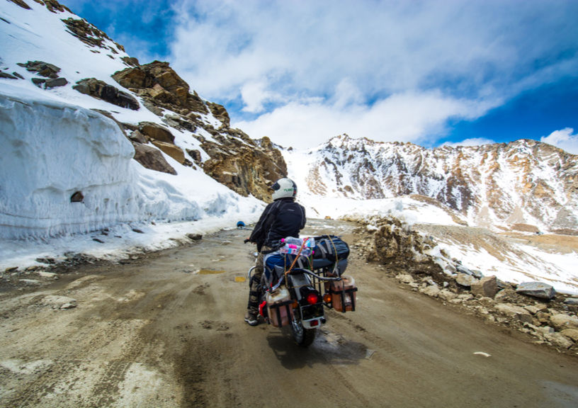 travelling to leh