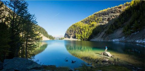 These Scenic Hiking Trails Through Banff Will Take You To Hidden Attractions In The Canadian Wilderness