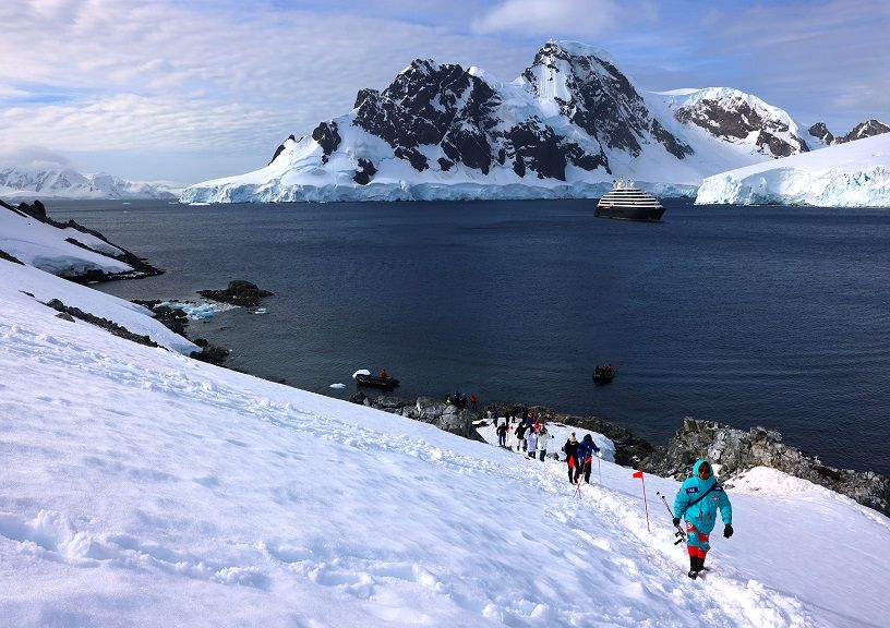 antarctica cruise with helicopter