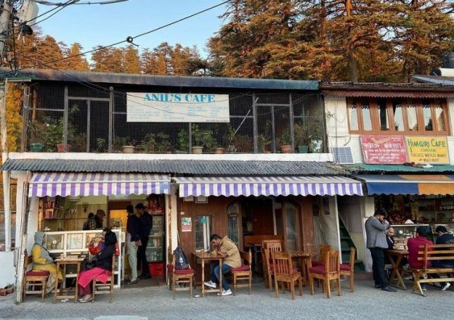 Anil’s Cafe, Char Dukan