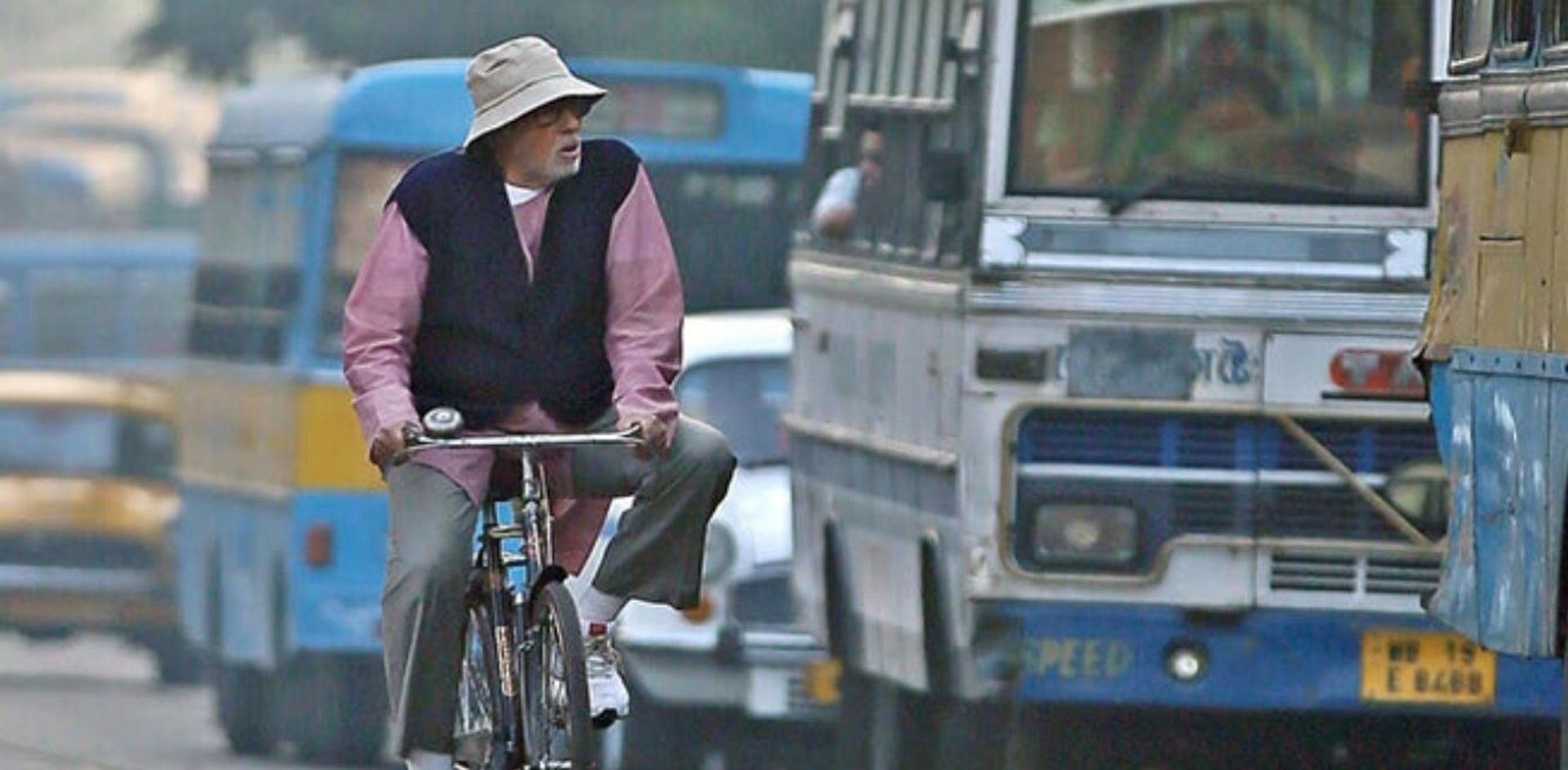 Explore The Best Of Kolkata Through These 10 Indian Films