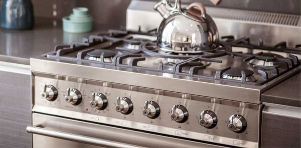 Why You Should Always Take A Photo Of Your Stove Before You Go On Vacation