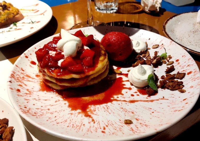 Pancakes and red berries