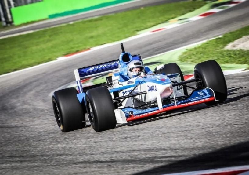 Formula 1 car