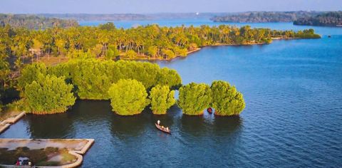 Canoe Around These 9 Underrated And Picturesque River Islands In India