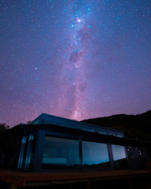 Glass pod in New Zealand