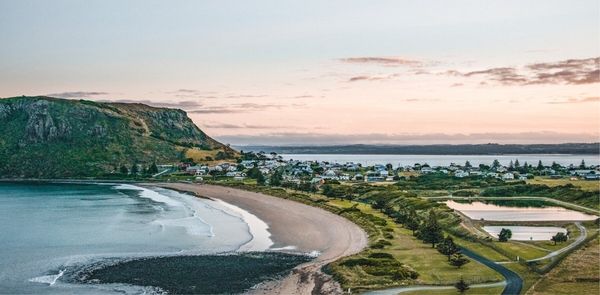 20 Best Small Towns In Australia — From The Coast To The Countryside
