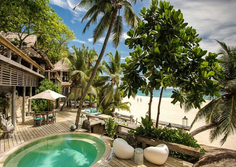 Hotels with private hot tubs