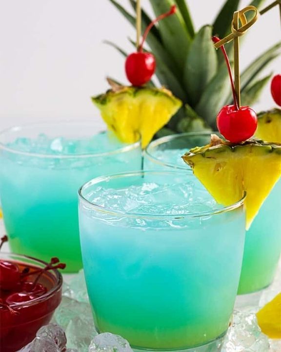 Energise Yourself With These Coconut Water Cocktails This Summer