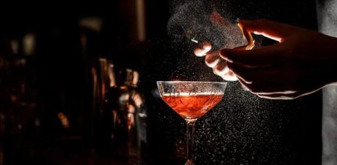 Go Classic With These Whiskey Cocktail Recipes At Your Next Dinner Party