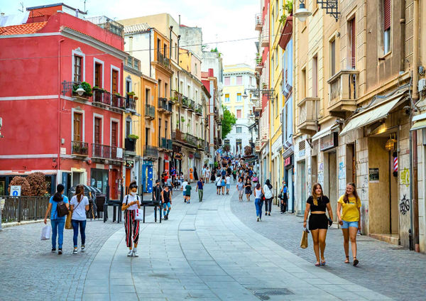 5 Blue Zones Around The World Where People Live The Longest