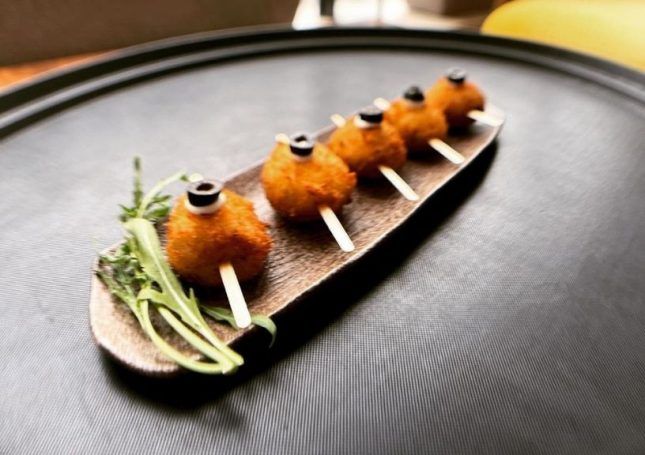 Houz Cafe & Bar, Gurugram