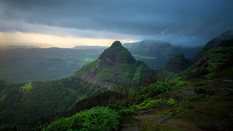 Savour The Sahyadris: Unwind At These Blissful Hill Stations Near Mumbai