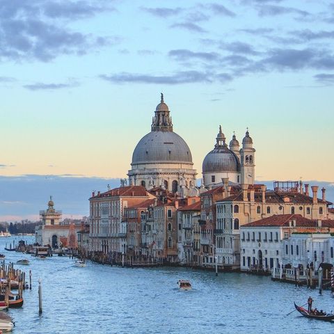 Venice To Charge Entry Fee From Most Visitors To Prevent Overcrowding