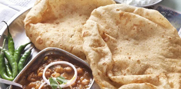 Looking For The Best Chole Bhature In Delhi? Head To These Spots