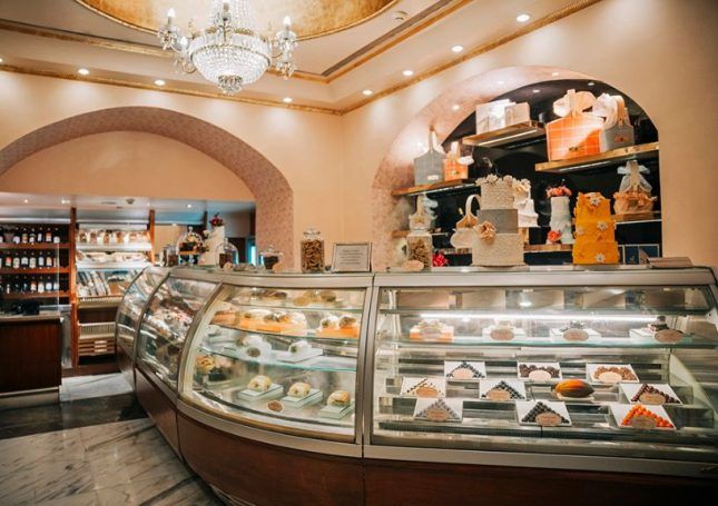 BEST BAKERY - La Patisserie, The Taj Mahal Palace, Mumbai