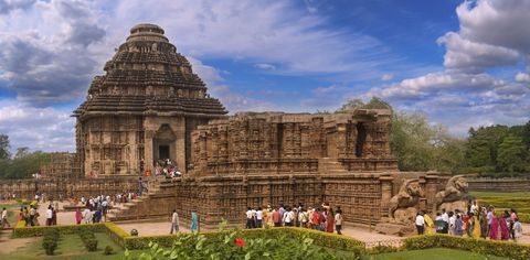 Seven Wonders Of India That Will Leave You Spellbound By Our Country's Architectural Heritage