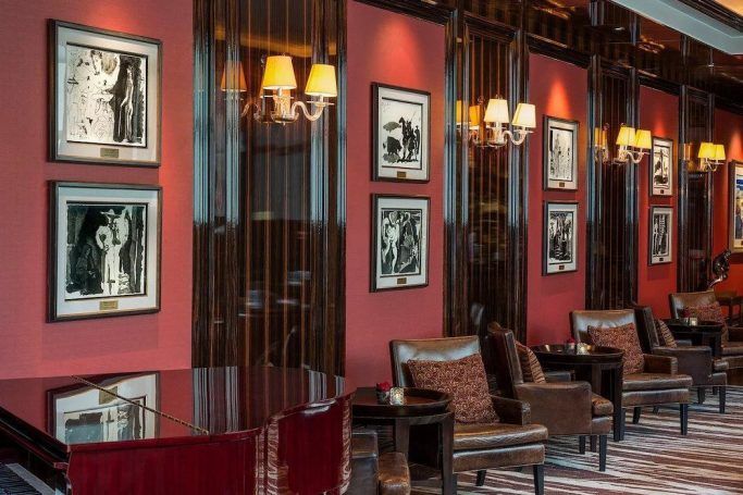 Astor Bar