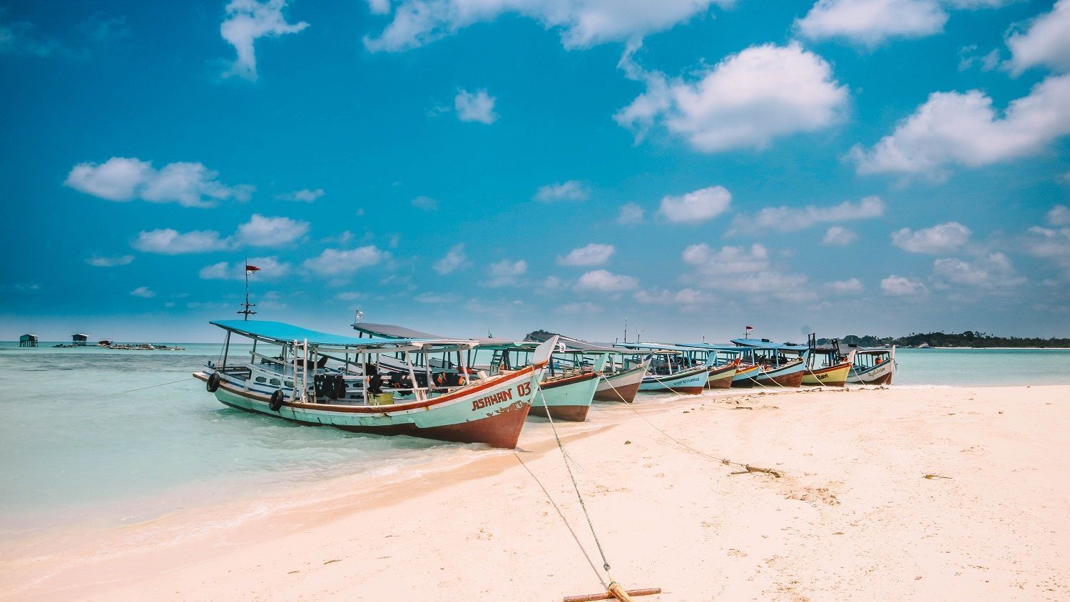 Yacht charter in Singapore