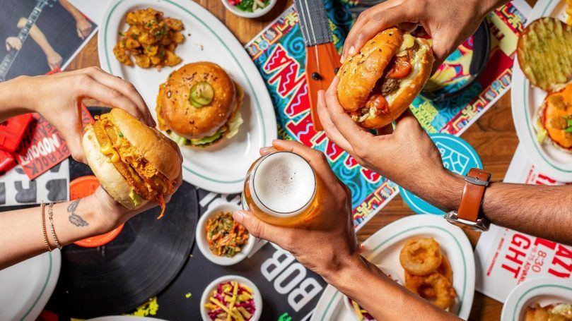 Woodside Burger Shop, Mumbai