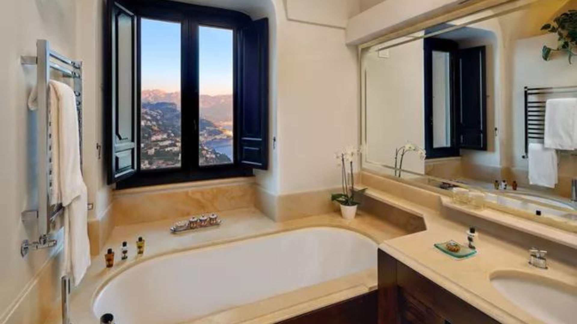 Amalfi Coast Hotel