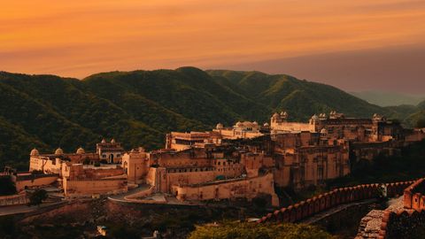 Travel Back In Time At These Stunning Palaces And Forts In Jaipur