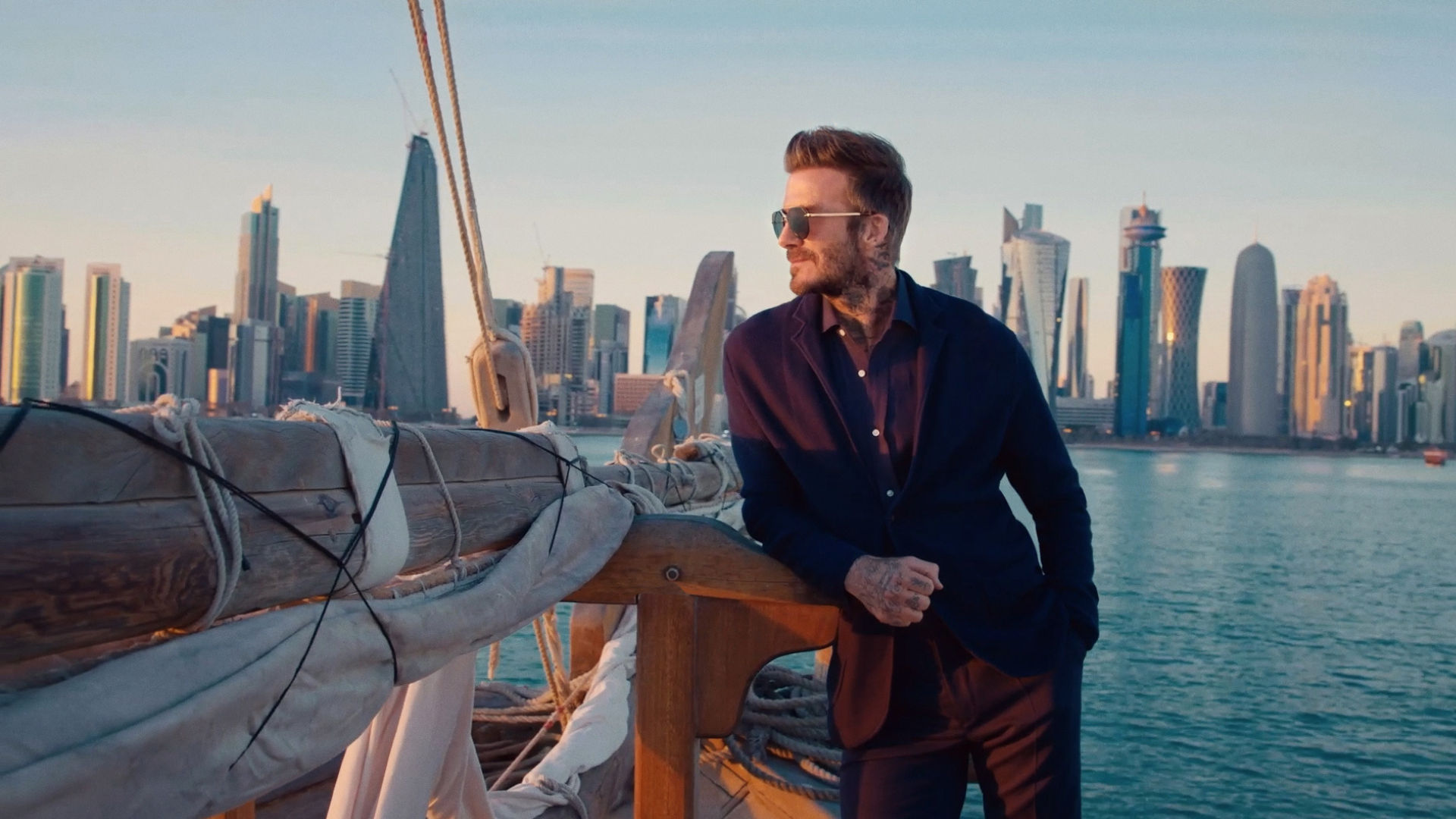 prueba Arruinado caloría David Beckham Shows Us How Qatar Is Great For Stopovers