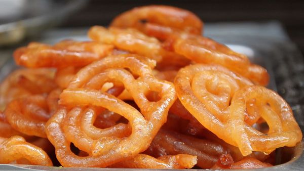 Jalebi, Momos And Roti Prata Make It To The 50 Best Street Foods Of Asia List