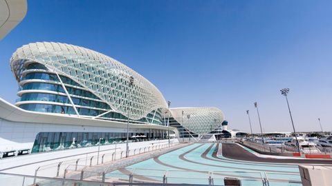 Abu Dhabi: Through The Lens Of A Solo Woman Traveller