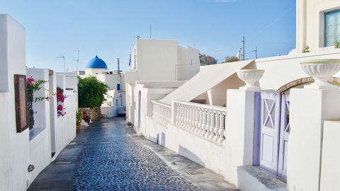 This Village On Santorini Gets A Fraction Of The Crowds — And Has 2 Beautiful Luxury Hotels